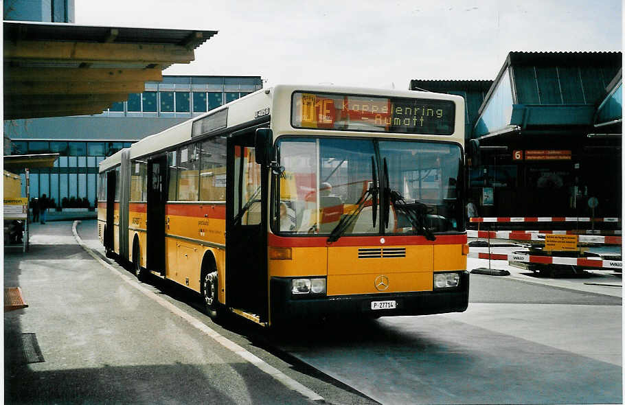 (039'729) - PTT-Regie - P 27'714 - Mercedes am 14. Mrz 2000 in Bern, Postautostation