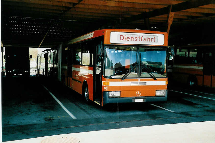 (040'026) - ZVB Zug - Nr. 68/ZG 44'068 - Mercedes/Hess am 8. April 2000 in Zug, Garage