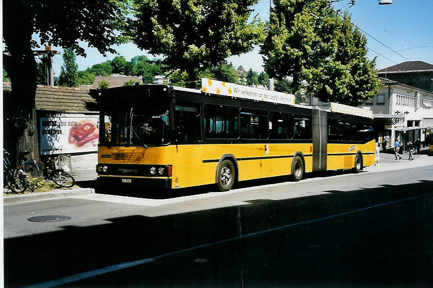 (041'319) - VBSH Schaffhausen - Nr. 6/SH 38'006 - Scania/FHS am 19. Juni 2000 beim Bahnhof Schaffhausen