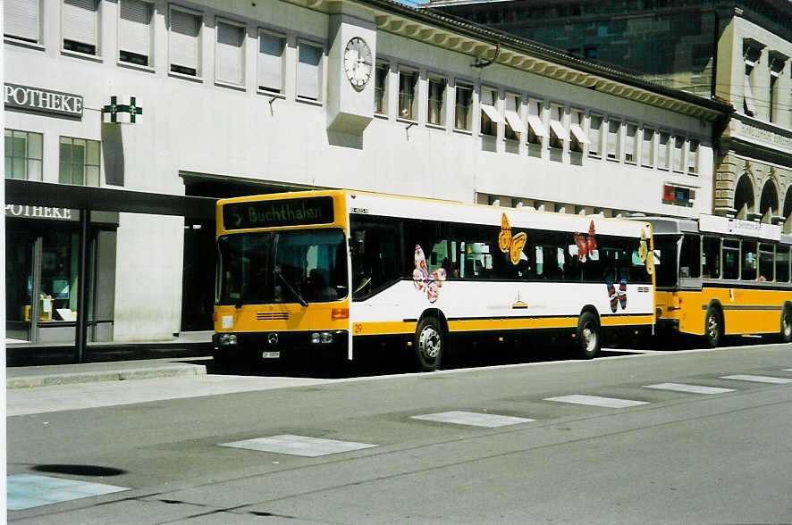 (041'404) - VBSH Schaffhausen - Nr. 29/SH 38'029 - Mercedes am 19. Juni 2000 beim Bahnhof Schaffhausen