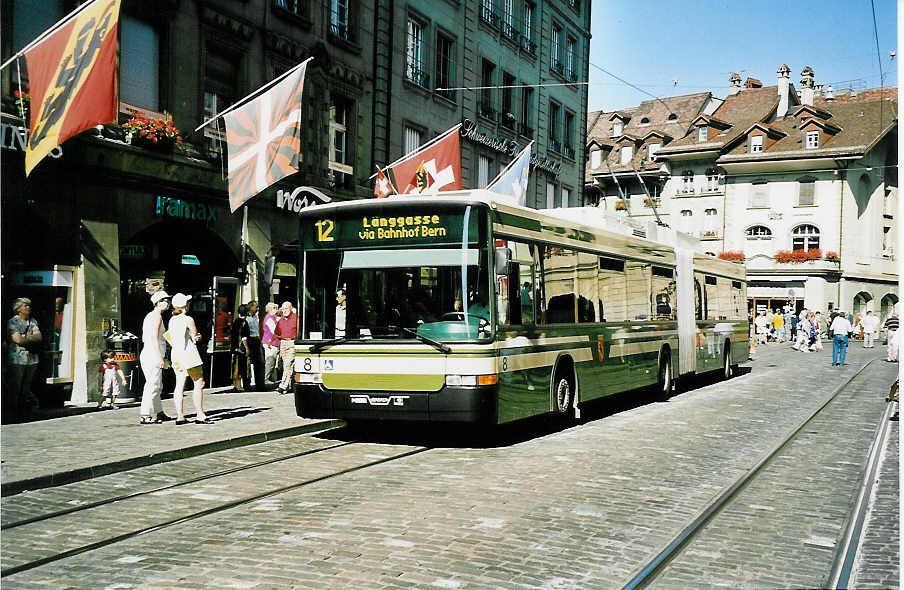 (042'521) - SVB Bern - Nr. 8 - NAW/Hess Gelenktrolleybus am 12. August 2000 in Bern, Brenplatz