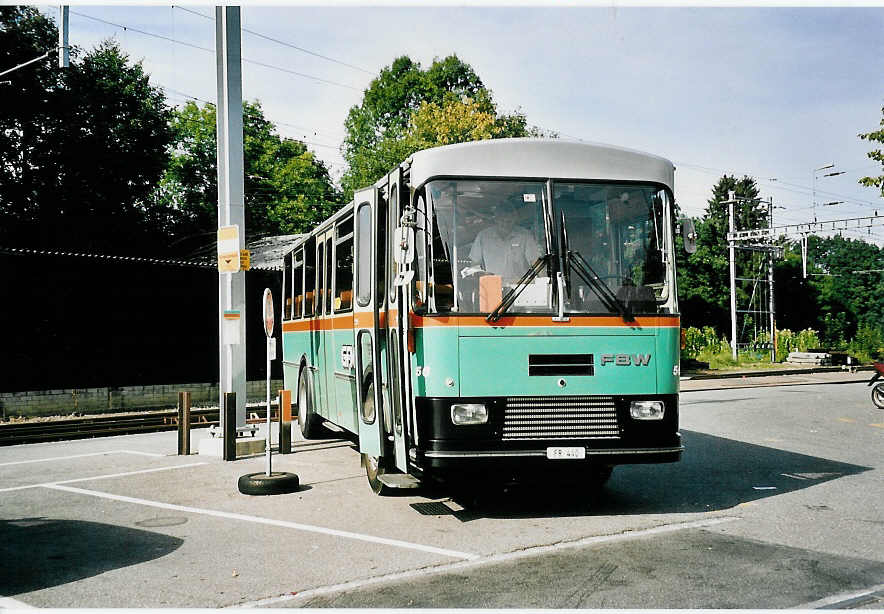 (043'001) - GFM Fribourg - Nr. 56/FR 440 - FBW/R&J am 26. August 2000 beim Bahnhof Schwarzenburg