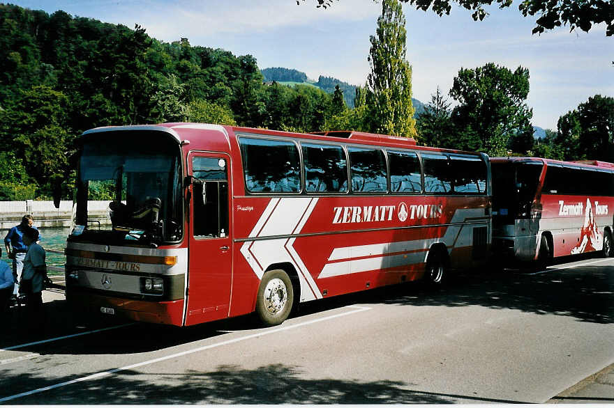 (043'132) - BVZ Brig - Nr. 8/VS 81'600 - Mercedes am 10. September 2000 bei der Schifflndte Thun