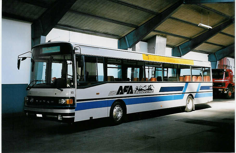 (043'204) - AFA Adelboden - Nr. 15/BE 26'974 - Setra (ex TPYG Yverdon Nr. 5) am 10. September 2000 im Autobahnhof Adelboden