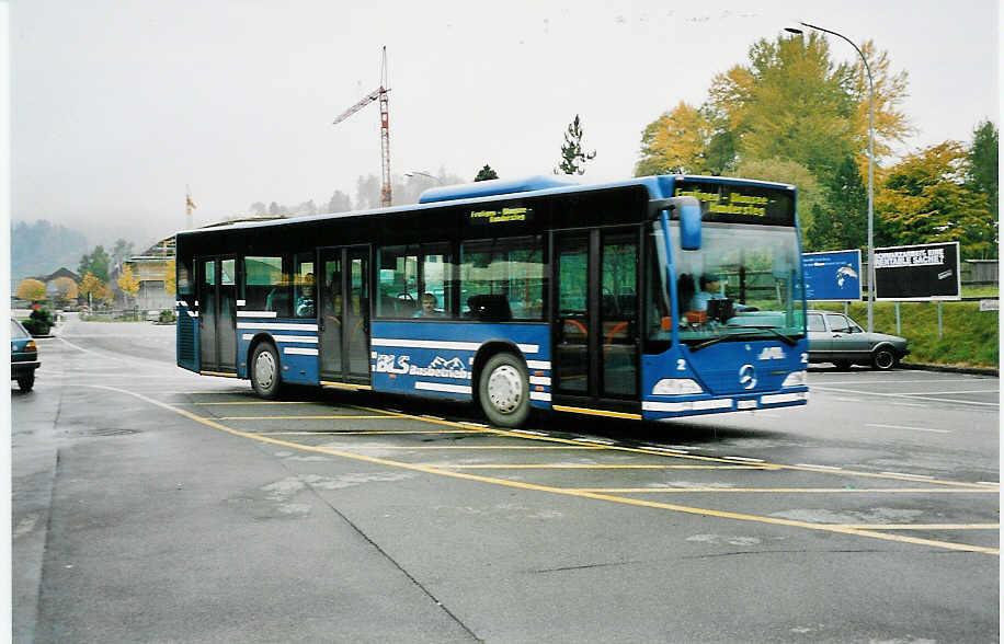 (043'507) - AFA Adelboden - Nr. 2/BE 25'802 - Mercedes am 15. Oktober 2000 beim Bahnhof Frutigen