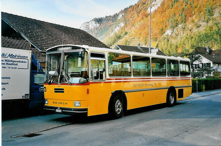(043'622) - Nef, Hemberg - SG 163'482 - Saurer/R&J (ex P 24'353) am 21. Oktober 2000 in Meiringen, Altersheim