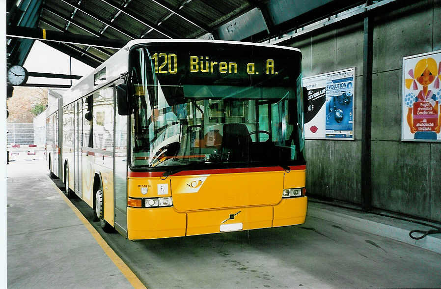 (044'104) - Steiner, Messen - SO 20'140 - Volvo/Hess am 11. Dezember 2000 in Bern, Postautostation