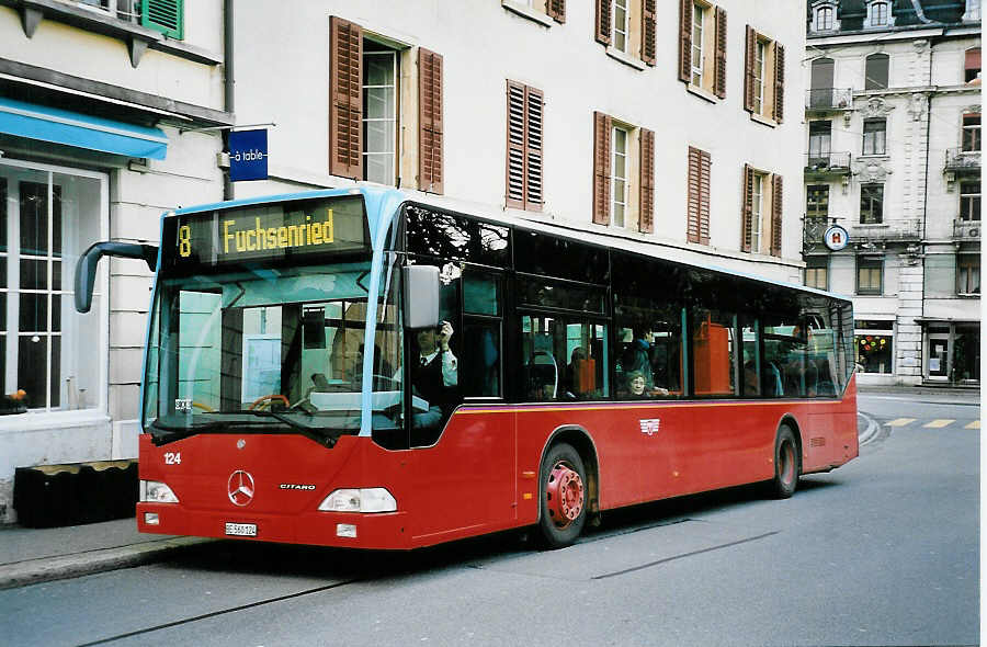 (044'620) - VB Biel - Nr. 124/BE 560'124 - Mercedes am 27. Januar 2001 in Biel, Mhlebrcke