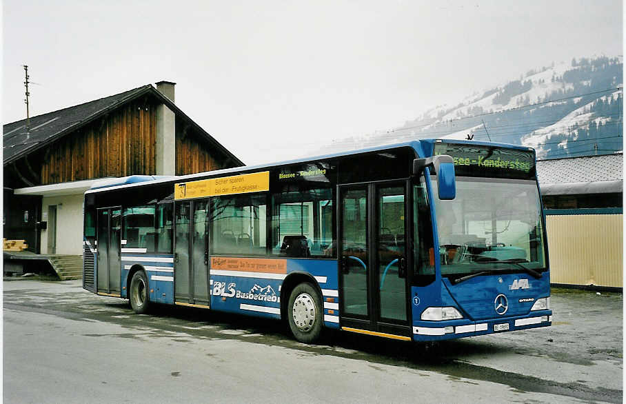(045'136) - AFA Adelboden - Nr. 1/BE 19'692 - Mercedes am 24. Februar 2001 beim Gterbahnhof Frutigen