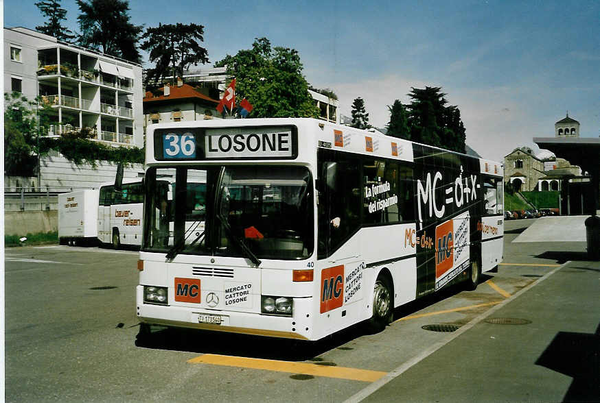 (046'310) - FART Locarno - Nr. 40/TI 173'540 - Mercedes am 24. April 2001 beim Bahnhof Locarno