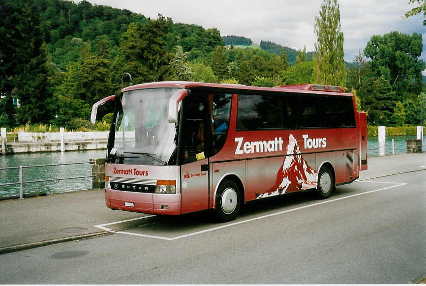 (047'616) - BVZ Brig - Nr. 11/VS 207'822 - Mercedes am 7. Juli 2001 bei der Schifflndte Thun