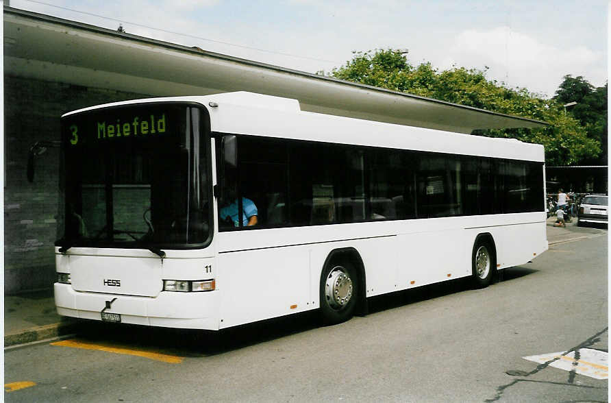 (047'626) - AAGK Koppigen - Nr. 31/BE 567'511 - Volvo/Hess am 9. Juli 2001 beim Bahnhof Burgdorf