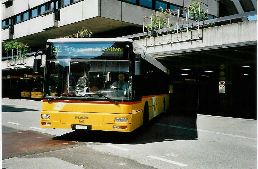 (048'211) - PTT-Regie - P 25'591 - MAN am 17. Juli 2001 in Baden, Postautostation