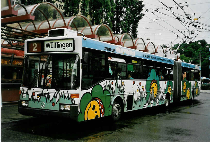 (048'519) - WV Winterthur - Nr. 155 - Mercedes Gelenktrolleybus am 18. Juli 2001 beim Hauptbahnhof Winterthur