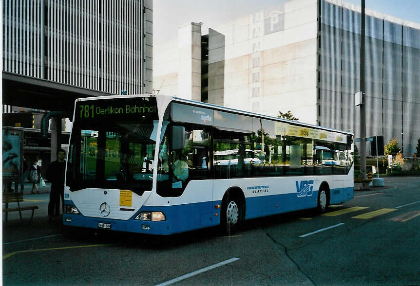 (048'615) - Welti-Furrer, Zrich - Nr. 89/ZH 661'189 - Mercedes am 18. Juli 2001 in Zrich, Flughafen