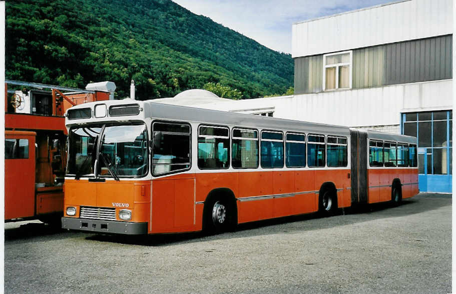 (048'931) - TPG Genve - Nr. 178 - Volvo/R&J-Hess am 7. August 2001 in Biel, BTR