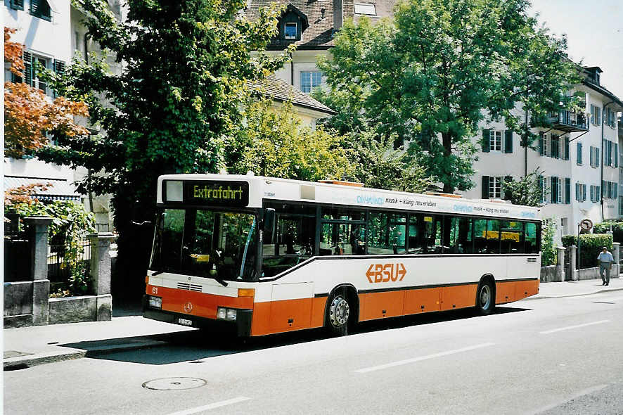 (049'033) - BSU Solothurn - Nr. 61/SO 21'972 - Mercedes am 18. August 2001 in Solothurn, Amthausplatz