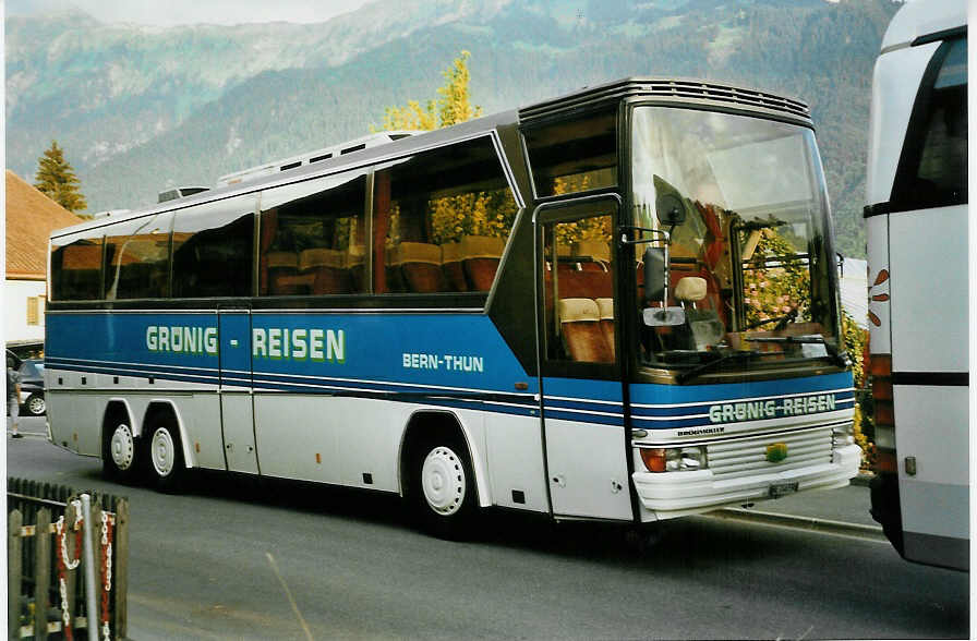 (049'517) - Grnig, Bern - BE 246'598 - Drgmller am 25. August 2001 in Matten, Marktgasse