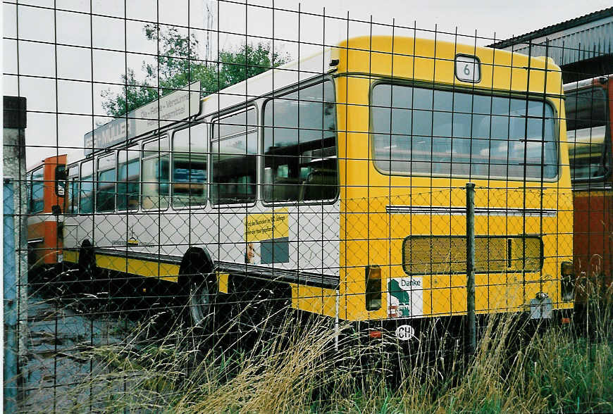 (049'823) - VBSH Schaffhausen - Nr. 35 - Saurer/Hess (ex Nr. 2) am 23. September 2001 in Herzogenbuchsee, Heiniger