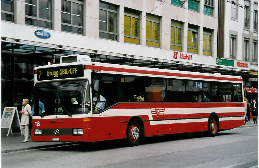 (050'509) - VB Biel - Nr. 118/BE 512'118 - Mercedes am 19. Oktober 2001 in Biel, Guisanplatz