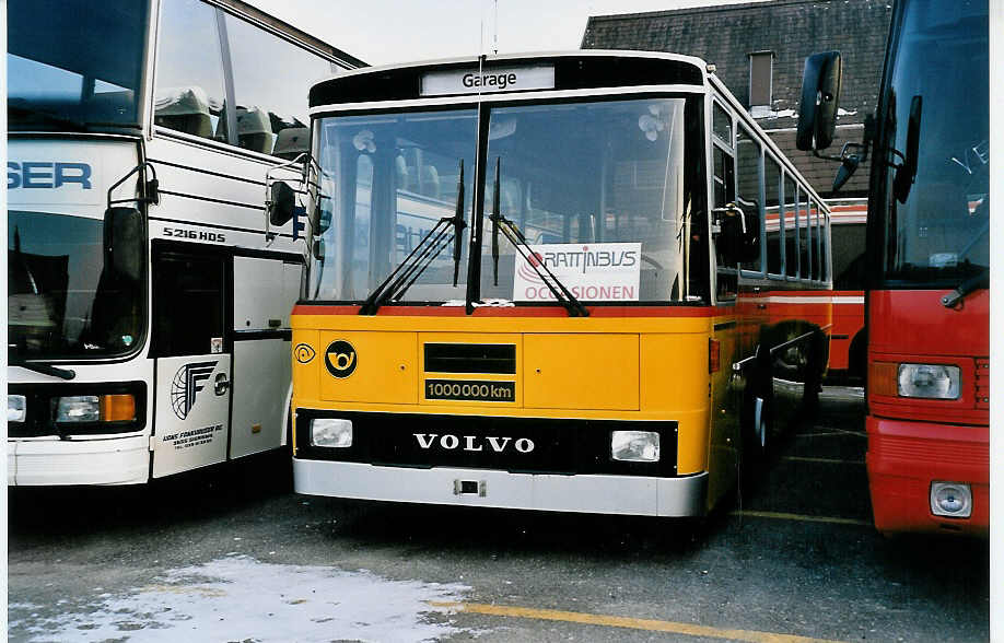 (050'834) - Brem, Wlflinswil - Nr. 2 - Volvo/Tscher am 15. Dezember 2001 in Aegerten, Rattinbus