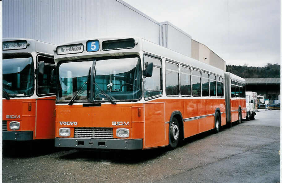 (052'132) - TPG Genve - Nr. 163 - Volvo/R&J am 23. Februar 2002 in Biel, BTR