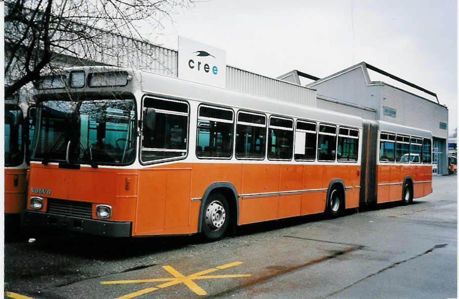 (052'204) - TPG Genve - Nr. 184 - Volvo/R&J-Hess am 23. Februar 2002 in Biel, BTR