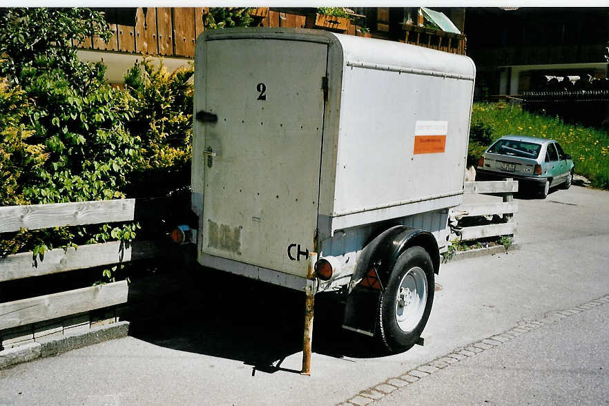 (053'522) - Pieren, Adelboden - Nr. 2 - Aebi Gepckanhnger (ex AFA Adelboden Nr. 2) am 26. Mai 2002 in Adelboden, Mineralquelle