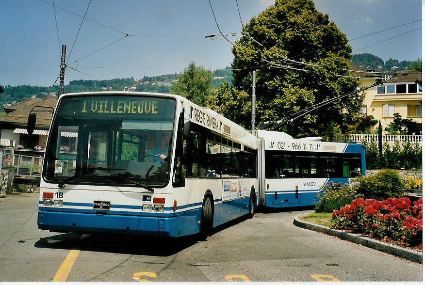 (054'104) - VMCV Clarens - Nr. 18 - Van Hool Gelenktrolleybus am 22. Juni 2002 in Vevey, Funi