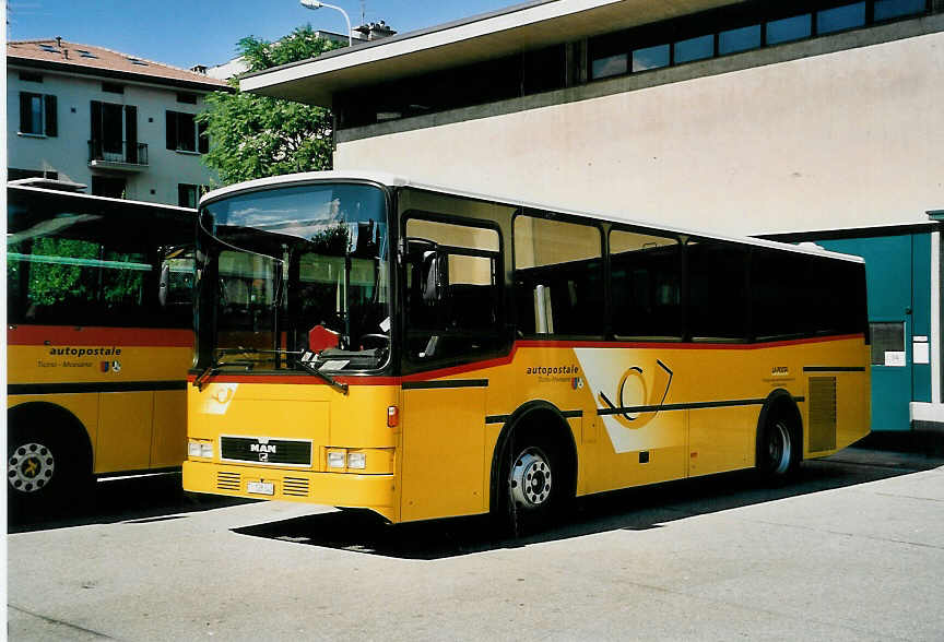 (054'625) - Autopostale, Mendrisio - TI 128'342 - MAN/Lauber (ex Piotti, Balerna) am 22. Juli 2002 in Lugano, Postgarage