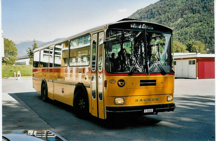 (054'836) - PTT-Regie - P 24'402 - Saurer/Tscher am 23. Juli 2002 in Steg