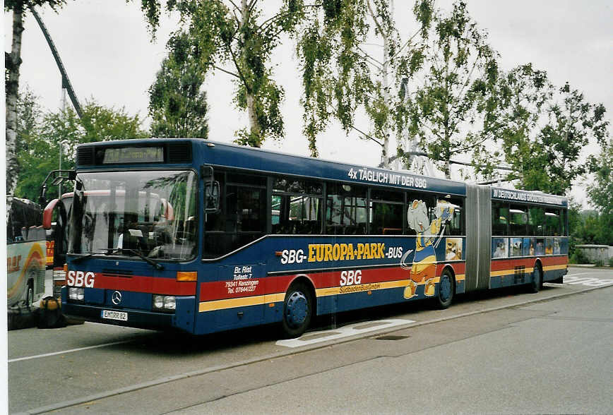 (055'009) - Rist, Kenzingen - EM-RR 82 - Mercedes am 25. Juli 2002 in Rust, Europapark
