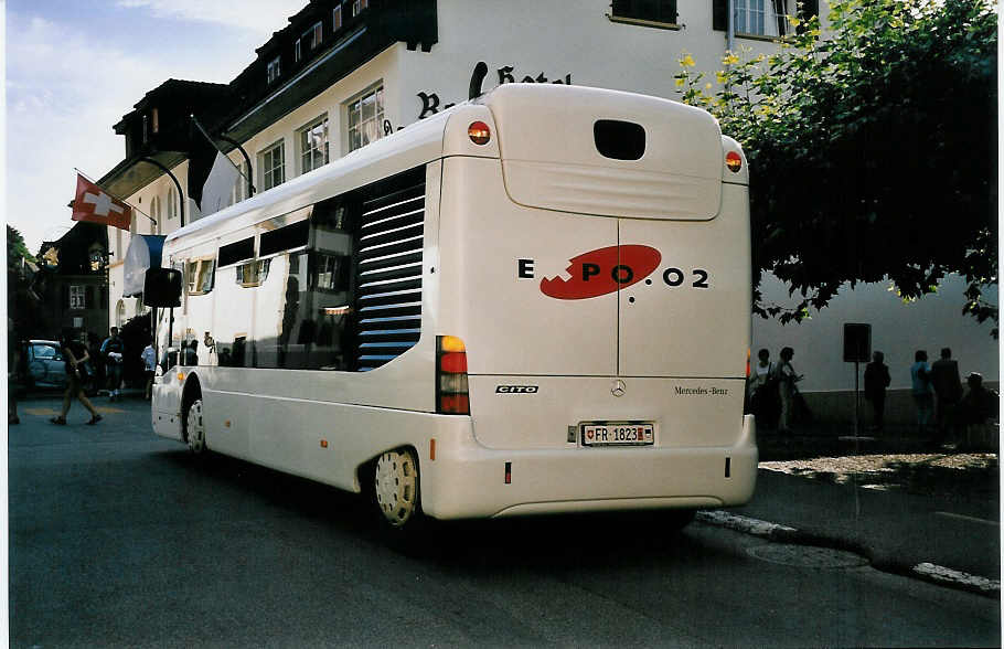 (055'330) - Expo.02, Biel - Nr. 8/FR 1823 - Mercedes am 5. August 2002 in Murten, Expo.02