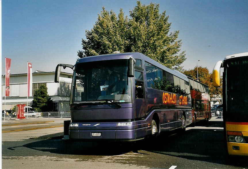 (056'227) - Staub, Menzingen - ZG 45'557 - Volvo/Barbi am 30. September 2002 in Biel, Terminal B
