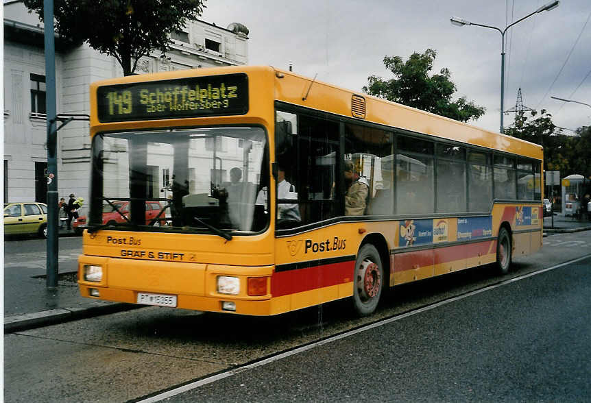 (056'530) - PostBus - PT 15'355 - Grf&Stift am 8. Oktober 2002 in Wien, Htteldorf