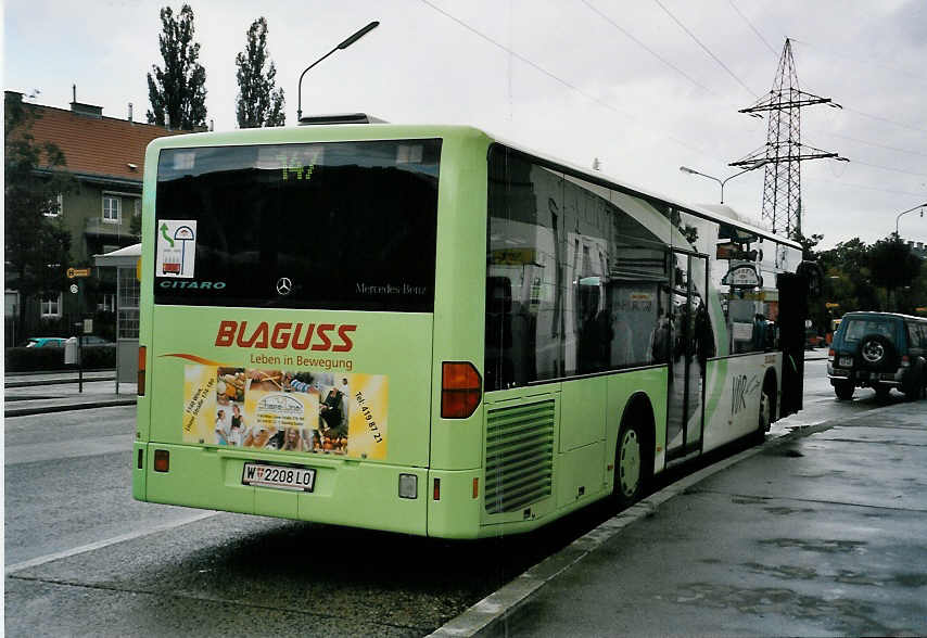 (056'533) - Blaguss, Wien - W 2208 LO - Mercedes am 8. Oktober 2002 in Wien, Htteldorf