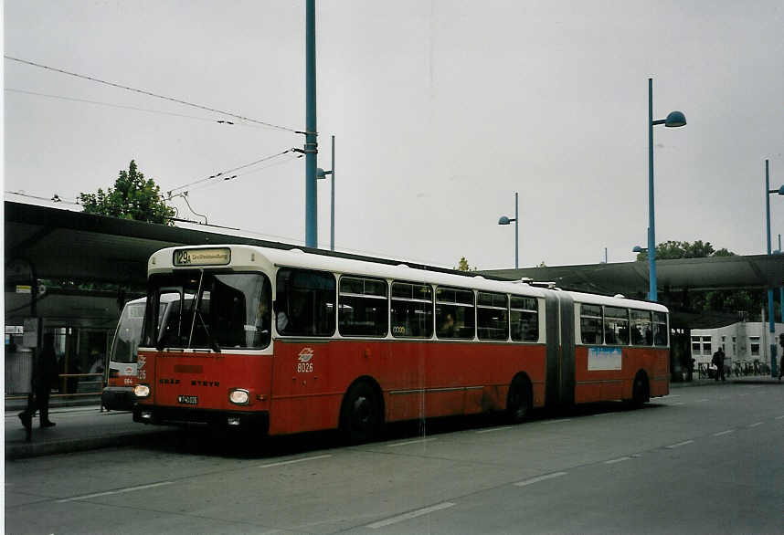 (056'811) - Wiener Linien - Nr. 8026/W 740'026 - Grf/Steyr am 10. Oktober 2002 in Wien, Floridsdorf