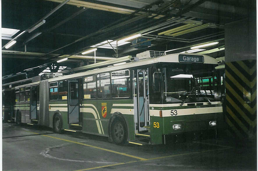 (058'129) - SVB Bern - Nr. 53 - FBW/R&J Gelenktrolleybus am 31. Dezember 2002 in Bern, Eigergarage