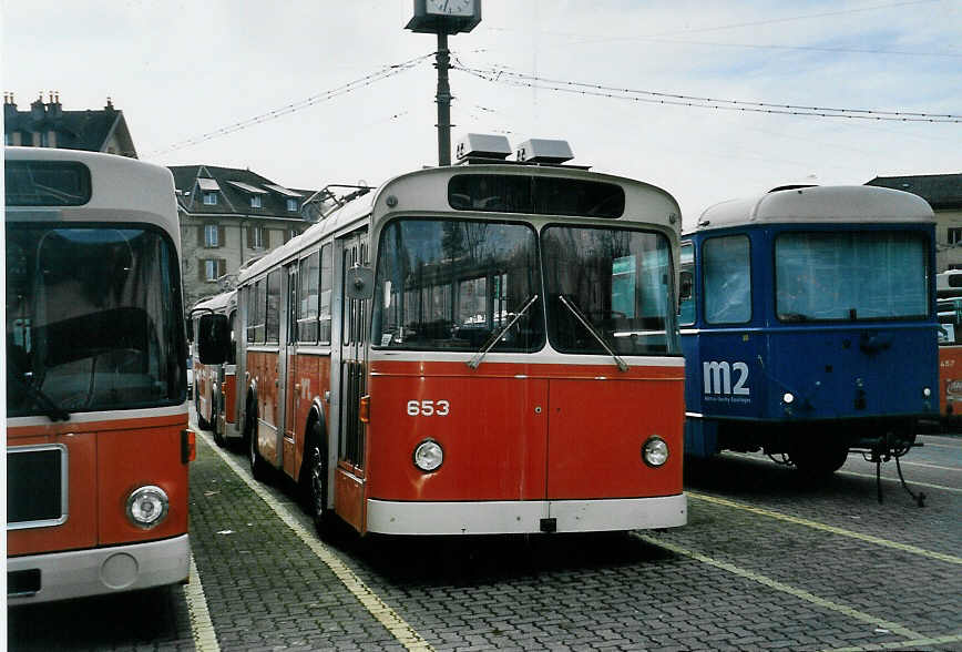 (058'332) - TL Lausanne - Nr. 653 - FBW/Eggli Trolleybus am 1. Januar 2003 in Lausanne, Dpt Borde