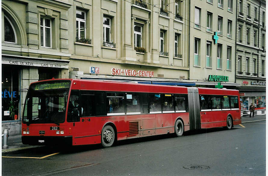 (058'608) - Bernmobil, Bern - Nr. 242/BE 518'242 - Van Hool am 20. Januar 2003 in Bern, Hirschengraben