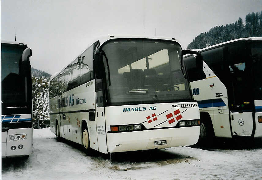 (058'614) - Imabus, Winznau - Nr. 5/SO 118'661 - Neoplan am 26. Januar 2003 in Adelboden, Landstrasse