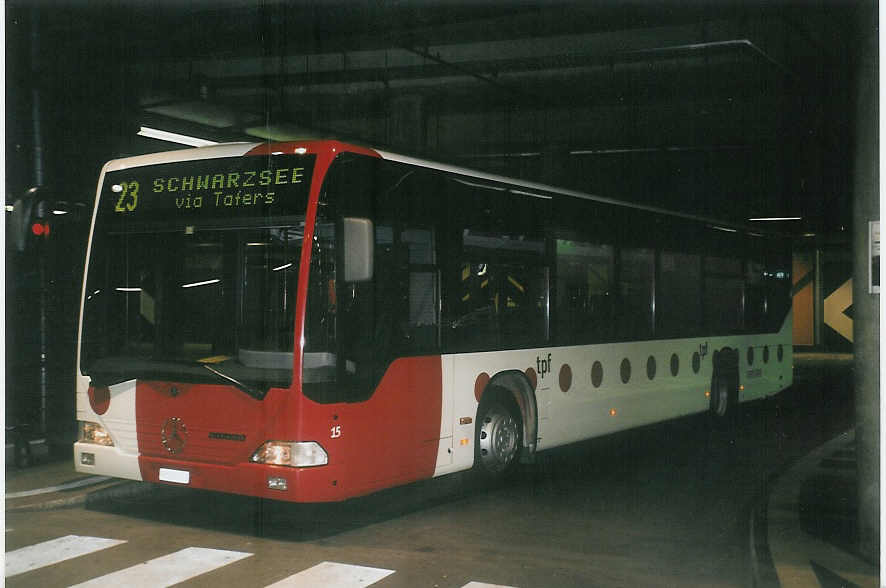 (059'311) - TPF Fribourg - Nr. 15/FR 300'303 - Mercedes am 16. Mrz 2003 in Fribourg, Busbahnhof