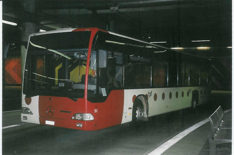 (059'315) - TPF Fribourg - Nr. 51/FR 300'301 - Mercedes am 16. Mrz 2003 in Fribourg, Busbahnhof