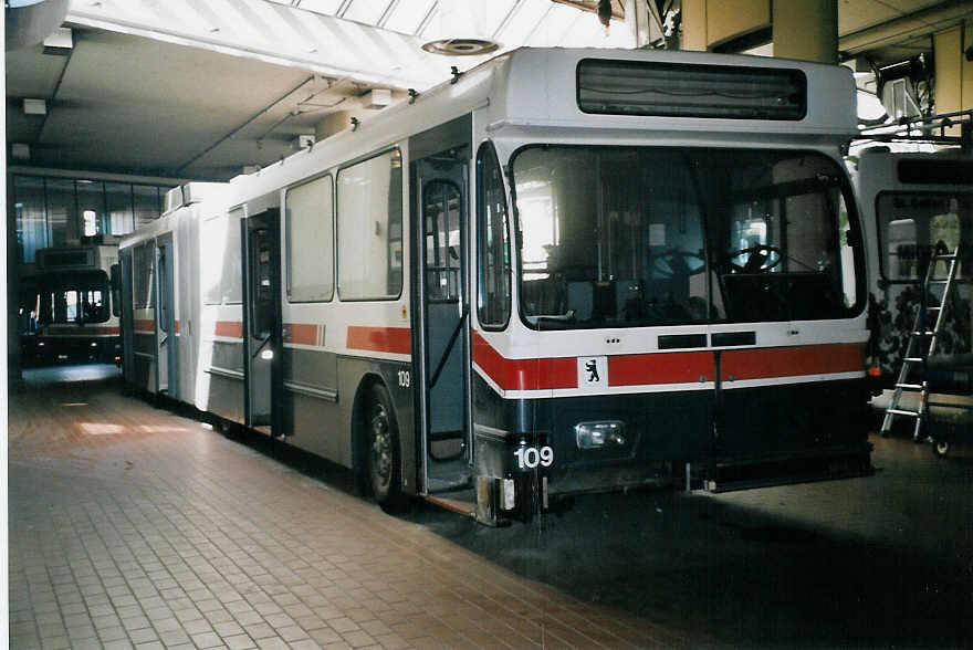 (059'513) - VBSG St. Gallen - Nr. 109 - Saurer/Hess Gelenktrolleybus am 29. Mrz 2003 in St. Gallen, Depot