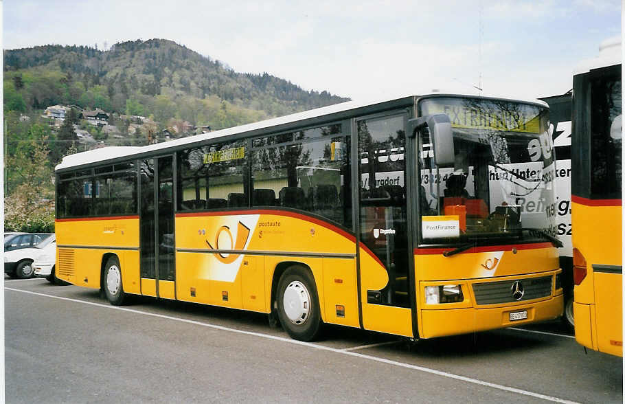 (060'018) - AVG Meiringen - Nr. 70/BE 417'870 - Mercedes am 25. April 2003 in Thun, Seestrasse