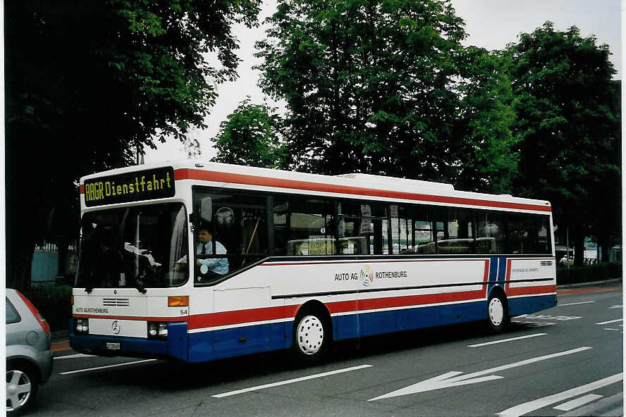 (060'434) - AAGR Rothenburg - Nr. 54/LU 138'469 - Mercedes (ex AAGL Liestal Nr. 62) am 26. Mai 2003 beim Bahnhof Luzern