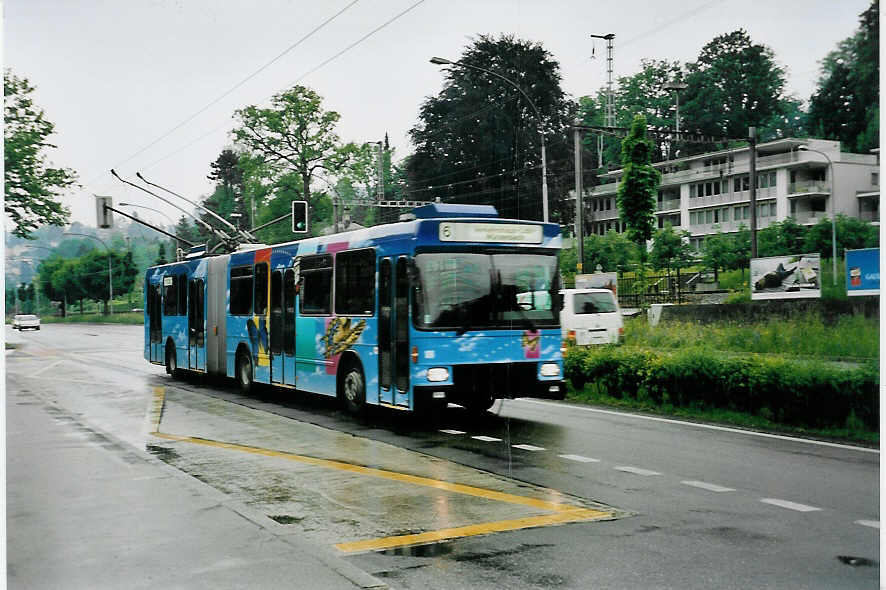 (060'522) - VBL Luzern - Nr. 199 - NAW/Hess Gelenktrolleybus am 26. Mai 2003 in Luzern, Verkehrshaus