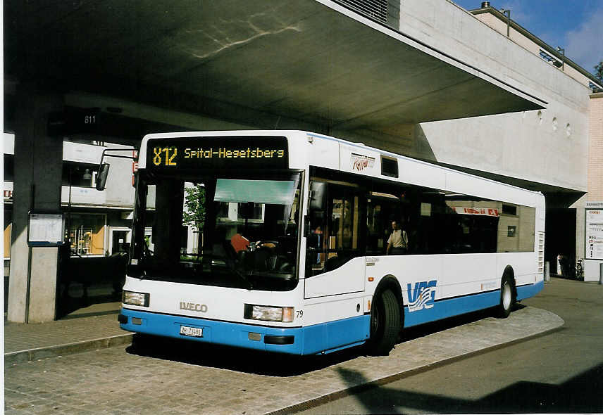 (060'718) - Ryffel, Uster - Nr. 79/ZH 73'481 - Iveco am 21. Juni 2003 beim Bahnhof Uster