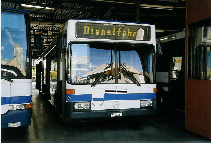 (061'117) - ZVB Zug - Nr. 81/ZG 46'081 - Mercedes am 21. Juni 2003 in Zug, Garage