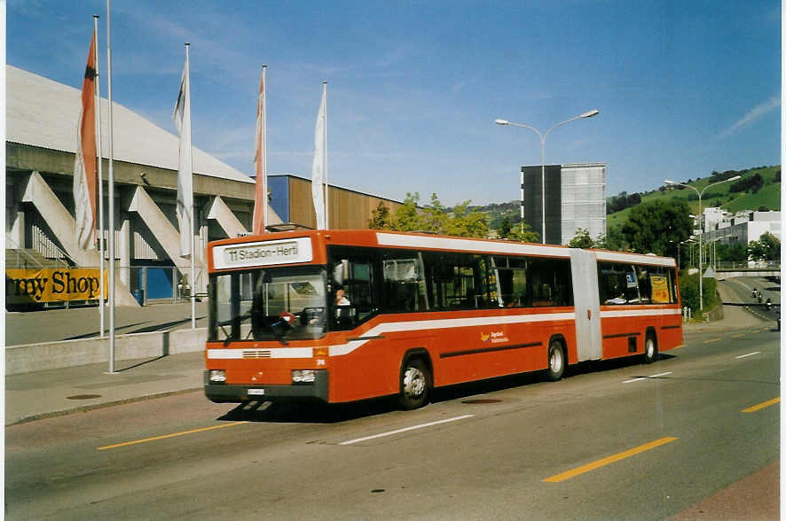 (061'124) - ZVB Zug - Nr. 74/ZG 46'074 - Mercedes/Hess am 21. Juni 2003 in Zug, Stadion